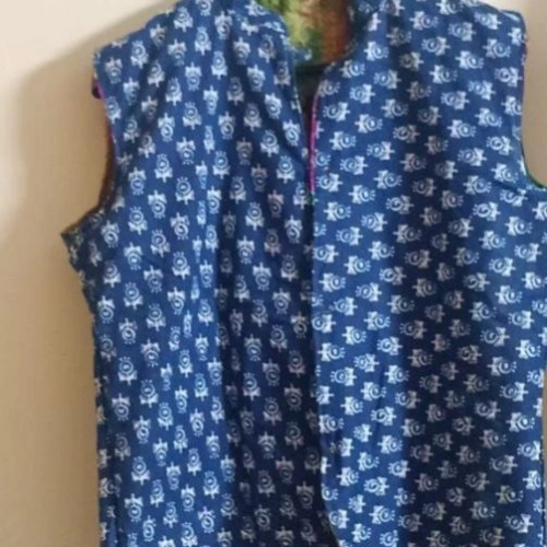 Sleeveless Baul Jacket - Image 3