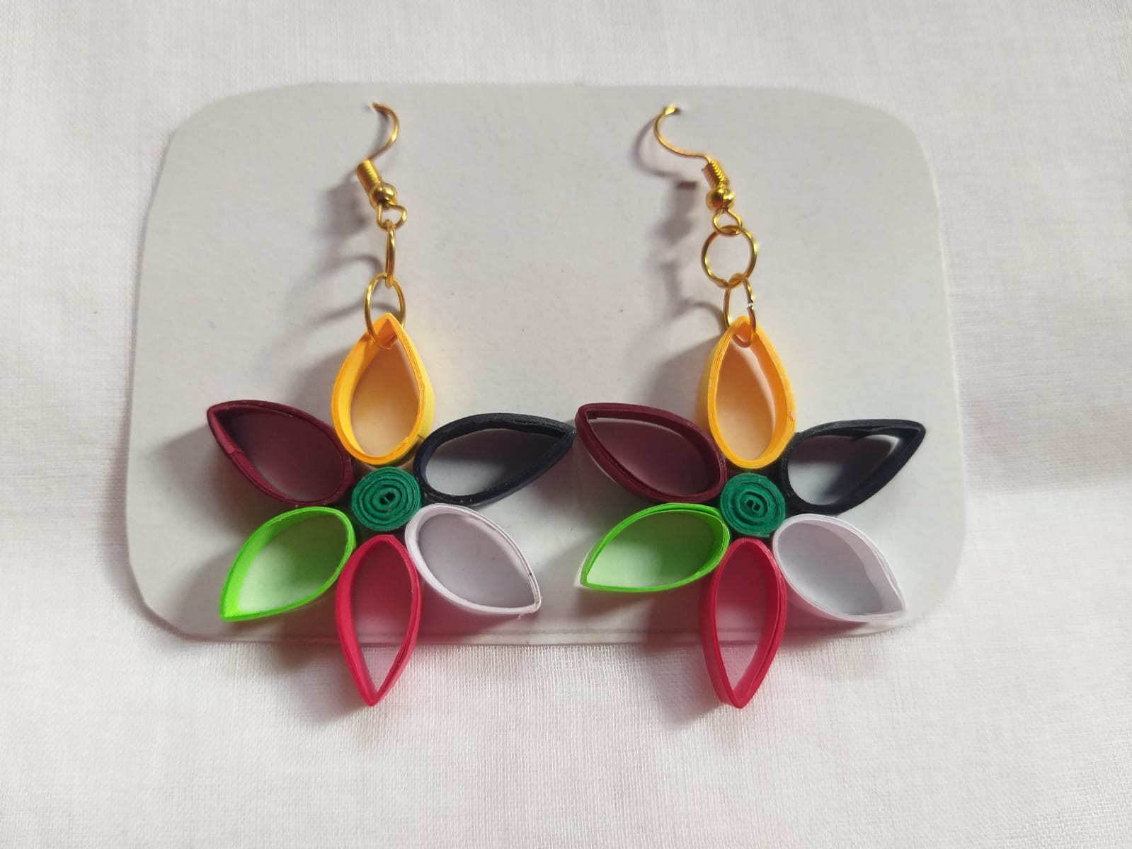 Fancy Quilling Paper Earrings - Image 20
