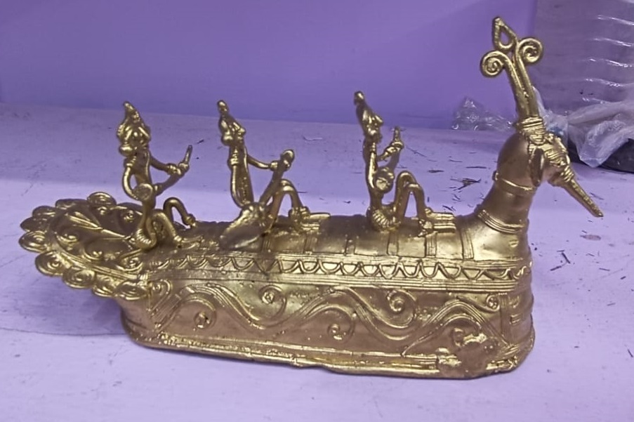 Brass made Boat - Image 4
